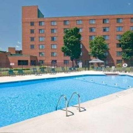 Wyndham Milwaukee Airport Hotel & Convention Center Екстер'єр фото