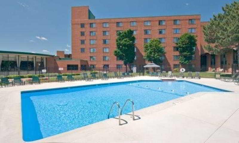 Wyndham Milwaukee Airport Hotel & Convention Center Екстер'єр фото